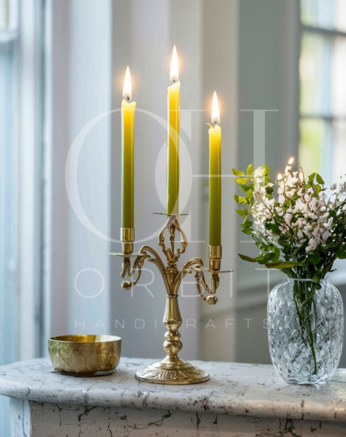 home_decor_brass_metal_tone_candle_stand_showpie (1)